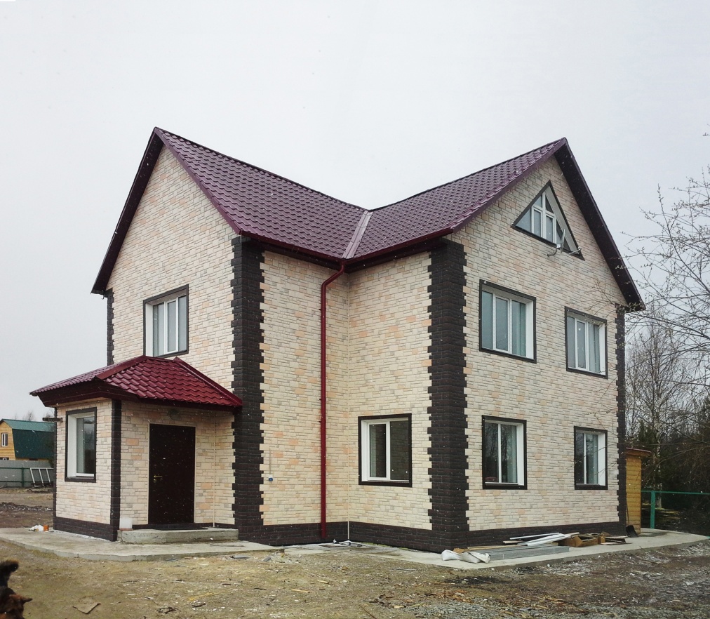фасадная панель деке на доме